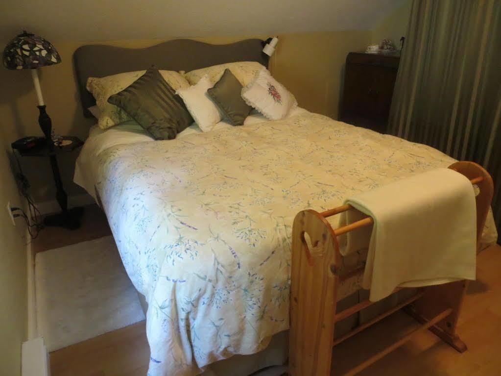 Tea Cozy Bed & Breakfast Qualicum Beach Exterior foto